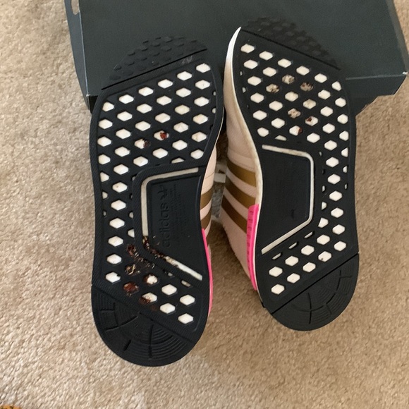 Adidas NMD R1 - Picture 4 of 7